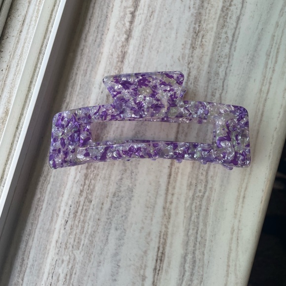 Hair clip - Picture 1 of 1